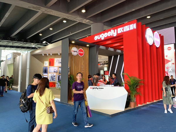 2019中国建博会（广州）|罗汉松＆欧吉利欧阳晋刚：“全屋轻装”时代到来