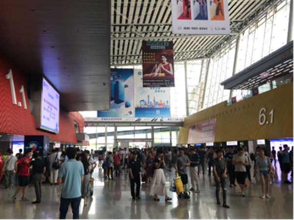 联邦高登携联名款亮相中国建博会（广州），彰显定制设计力量