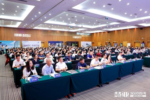 德技优品门窗荣获 “消费者喜爱品牌”荣誉 德技优品门窗荣获 “消费者喜爱品牌”荣誉