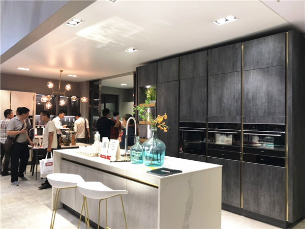 2019中国建博会（广州）| 桔家衣柜李子飞：不同板块和品类独立发展