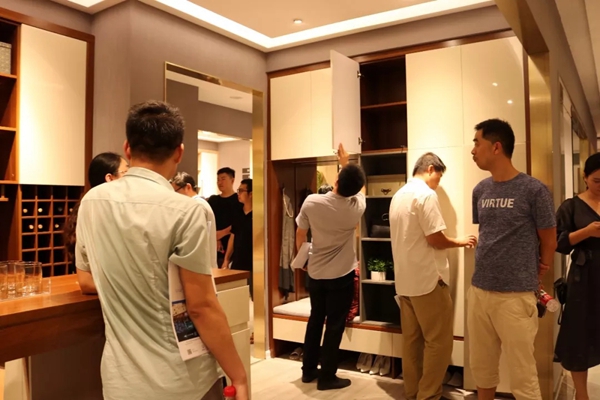 科凡全屋定制迎来酷家乐考察团学习交流，共同感受数据互联新动力