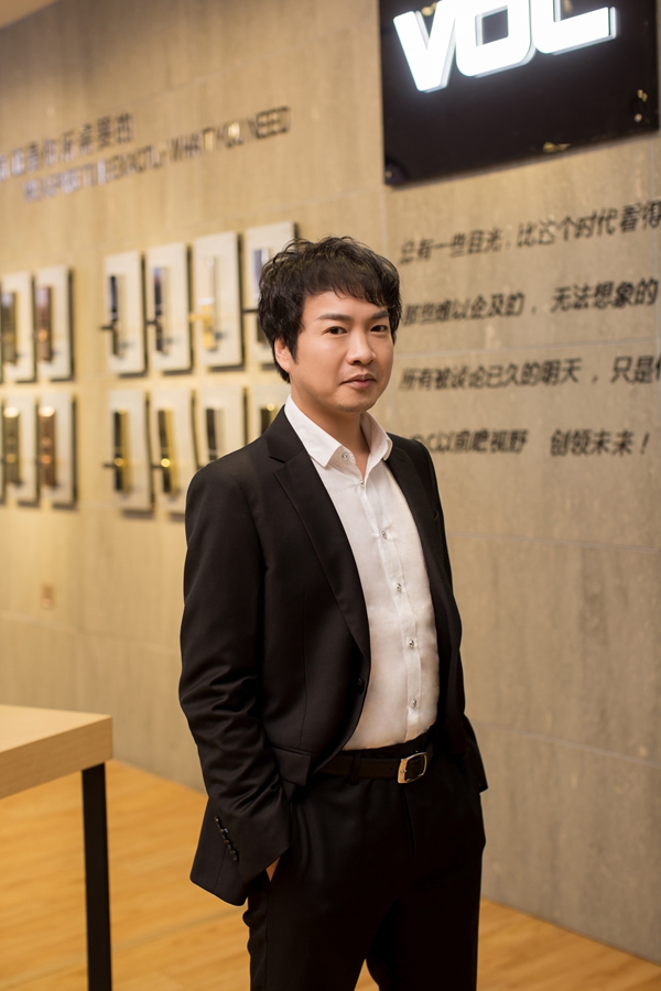 2019中国建博会（广州）丨​VOC智能锁林飞和：搭载天猫精灵功能，让家智能起来