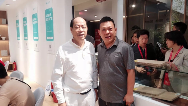 亚丹展厅迎来碧桂园董事局主席一行参观，高品质产品获高度赞扬