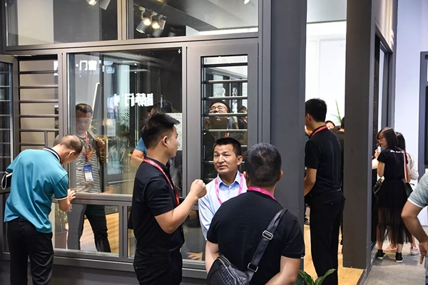 安格尔门窗2019中国建博会（广州）首日精彩回顾，亮点多多！