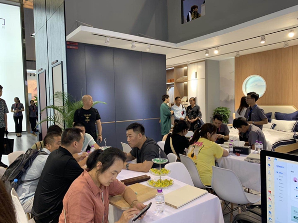 2019中国建博会（广州）|名雅居木门张雪萍：设计让生活更美，品质让生活更优