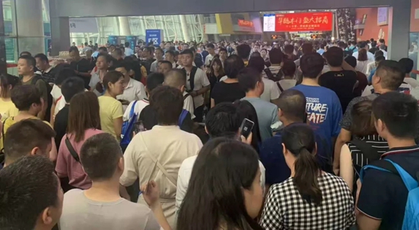 艾是全屋墙布定制整体亮相2019中国建博会（广州），高端品牌尽显王者风范