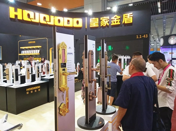 皇家金盾智能锁驰骋2019中国建博会（广州），满载荣誉凯旋而归
