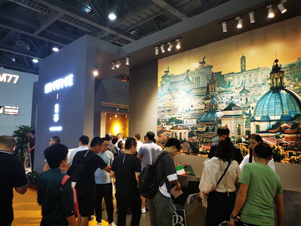 2019中国建博会（广州）|遇树杨治忠：打造品牌核心，衬托品牌氛围
