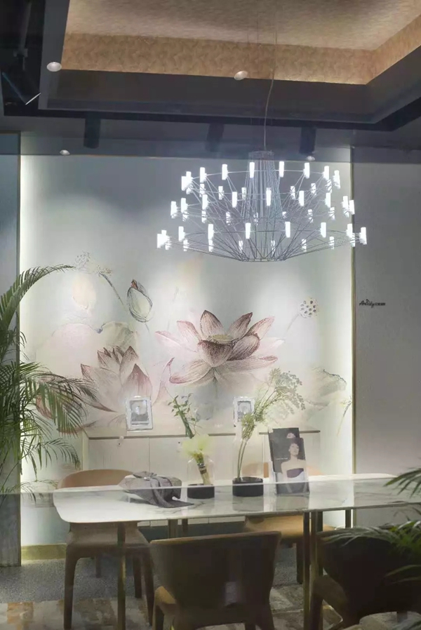 艾是全屋墙布定制整体亮相2019中国建博会（广州），高端品牌尽显王者风范