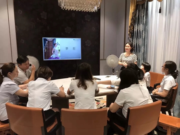 摩力克窗帘韶关专卖店蒋总：打造学习型团队，用专业征服客户