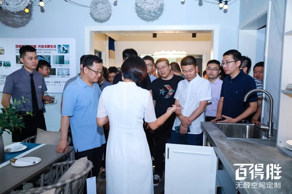 百得胜全屋定制建博会大放异彩，小家居大融合实力圈粉！