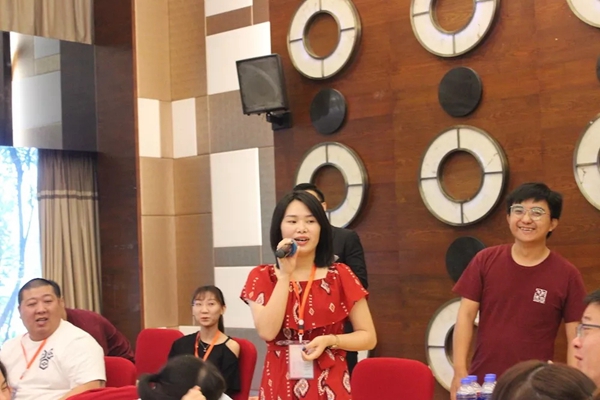 红旗无缝墙布2019财富倍增计划启动会成功举办 红旗无缝墙布2019财富倍增计划启动会成功举办