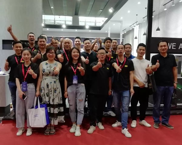 KUB智能锁带您一起回顾在广州建博会的精彩瞬间