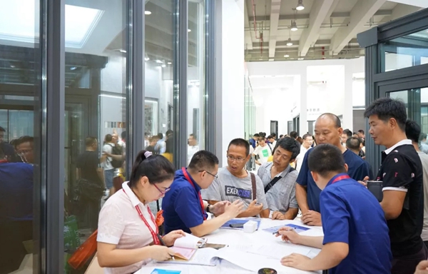 欧铂尼门窗正式亮相2019中国建博会(广州) 欧铂尼门窗正式亮相2019中国建博会(广州)