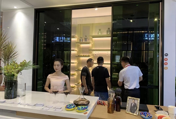 尚品本色“金星奖”实至名归，2019中国建博会（广州）首日新品甄选荣耀加载！