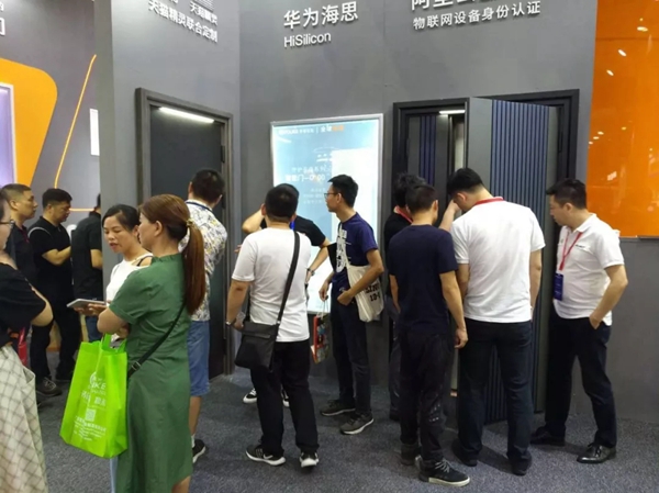 移康智能2019中国建博会(广州)完美收官,开启智慧安防新格局 移康智能2019中国建博会(广州)完美收官,开启智慧安防新格局