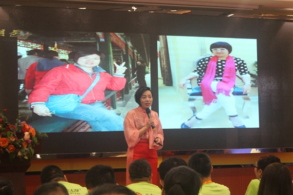 天衣无缝墙布2019经销商精英培训会河南站顺利举办