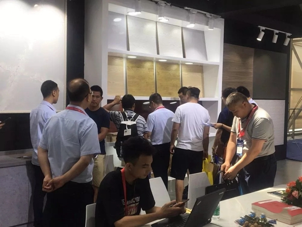 2019中国建博会（广州），奥林丰泰生物质板材引领新风尚