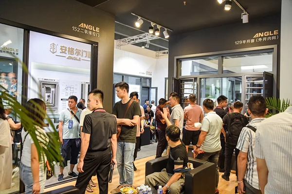 安格尔门窗2019中国建博会（广州）首日精彩回顾，亮点多多！