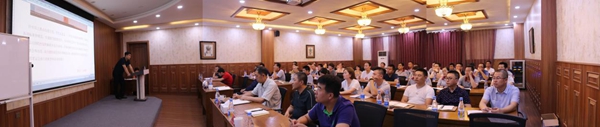 霍尔茨木门：向优秀学习，成就更优秀的自己