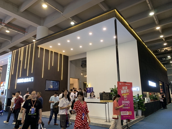 2019中国建博会（广州）|鑫迪木门李军：紧跟行业发展趋势，抓住机遇！
