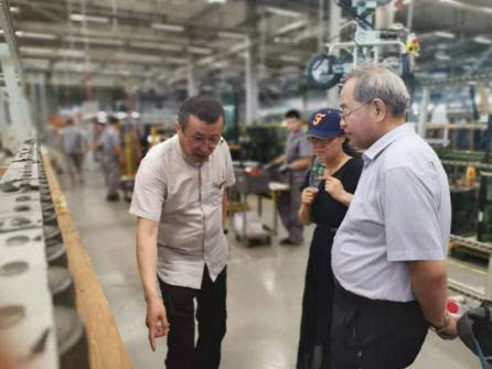 森鹰铝包木门窗迎接中国被动式建筑联盟轮值主席一行考察交流