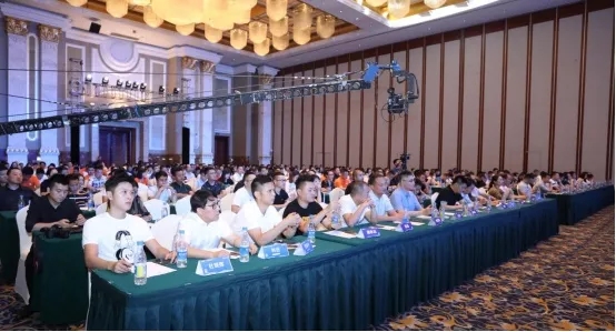 亚度大家居2019全国合作伙伴峰会暨拎包入住创新大会圆满举行 亚度大家居2019全国合作伙伴峰会暨拎包入住创新大会圆满举行