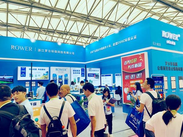 上海墙纸墙布展丨罗尔环保王泽锋：透明的包装将是未来辅料发展的方向