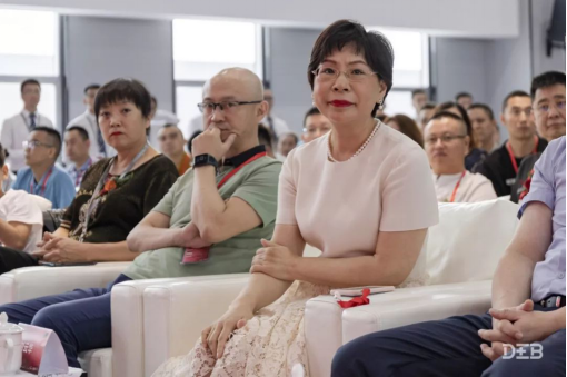 德贝橱柜开启新里程 总部基地落成典礼盛大举行