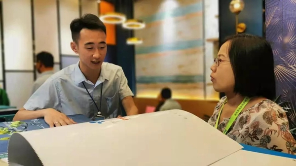 欧仕莱墙布上海展会展厅爆棚 仅剩最后半天不要错过