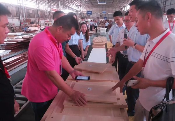 简·爱保罗全屋定制2019财富分享会圆满结束 简·爱保罗全屋定制2019财富分享会圆满结束