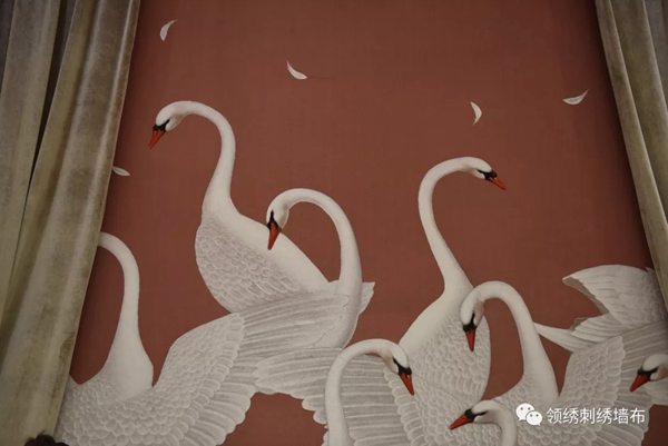 领绣墙布引爆上海墙纸墙布展 四大新品揭开神秘面纱