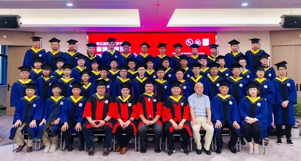 维盾门窗荣获德国ift毕业证书