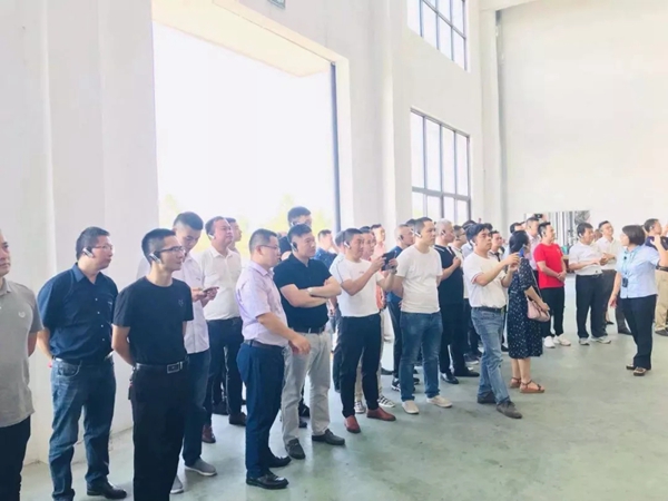 集泰股份迎接广东省门业协会一行莅临考察