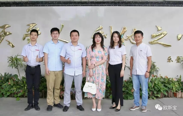 广东省天花吊顶协会执行会长马彩宣女士携队开展市场交流