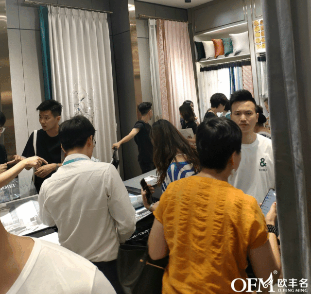 欧丰名布业双品牌多风格形式亮相深圳展会 演绎布艺千面
