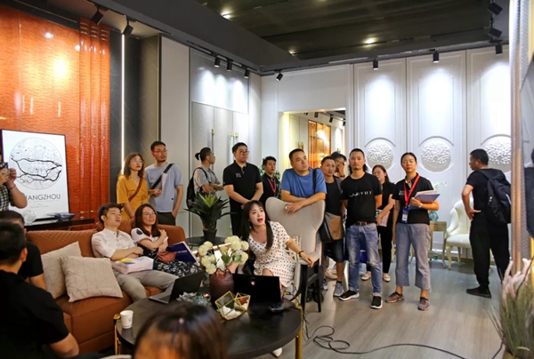 拾木集全屋高端定制红透2019中国建博会(广州) 拾木集全屋高端定制红透2019中国建博会(广州)