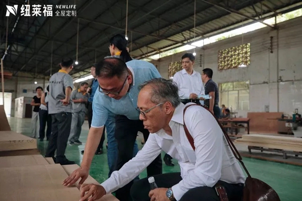 智能制造中新对接交流会领导一行莅临纽莱福考察 智能制造中新对接交流会领导一行莅临纽莱福考察