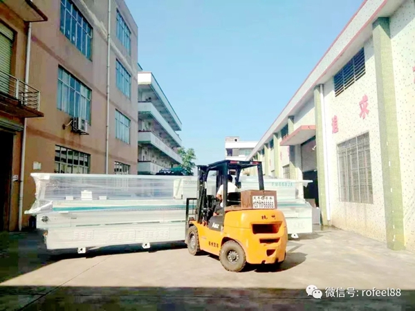 拉斐尔全屋定制高科技“新机”落地 产品质量更上一层楼