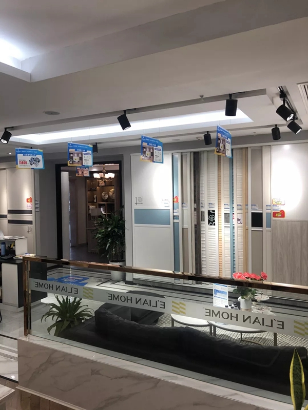 伊恋全屋定制优秀经销商魏福明 极致服务真诚待客