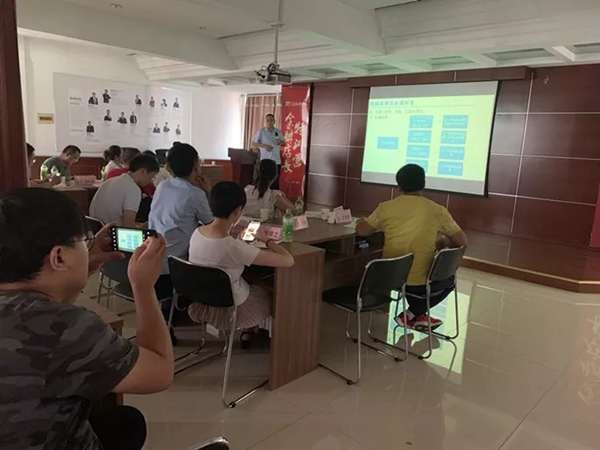 2019年鑫迪木门新加盟商培训会圆满落幕 2019年鑫迪木门新加盟商培训会圆满落幕
