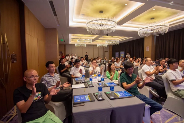 兰爵墙布2019合伙人招募暨创富招商会完美收官
