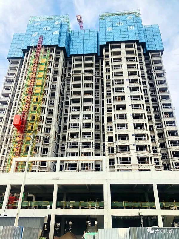天东门窗顺利完成吕梁新城壹号商品住宅楼门窗工程