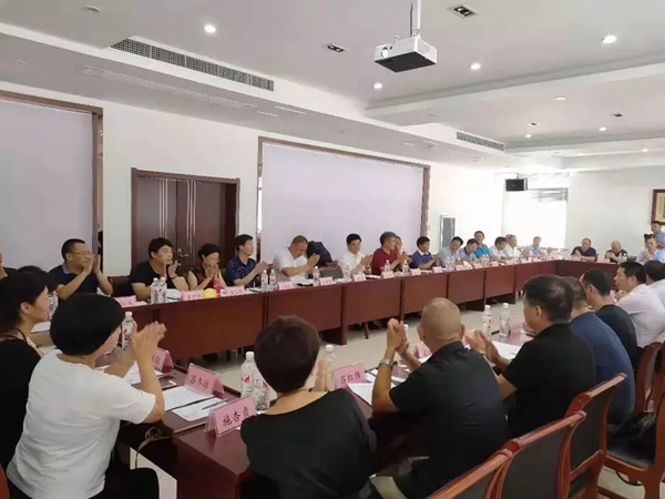 合力门业热烈欢迎乡贤联谊会各会长莅临指导