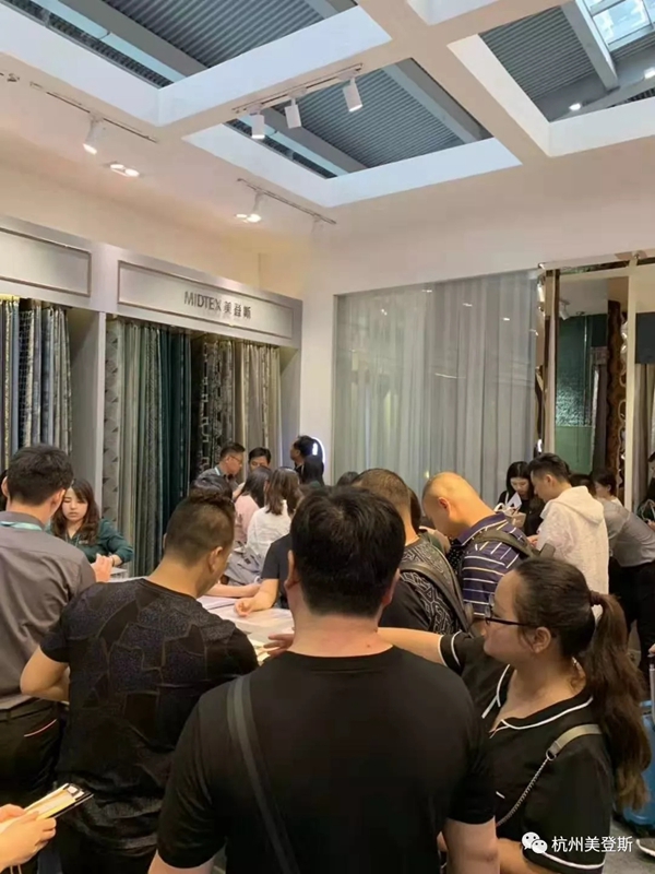 美登斯布艺火爆深圳家纺展 多品类剑指整体软装 美登斯布艺火爆深圳家纺展 多品类剑指整体软装