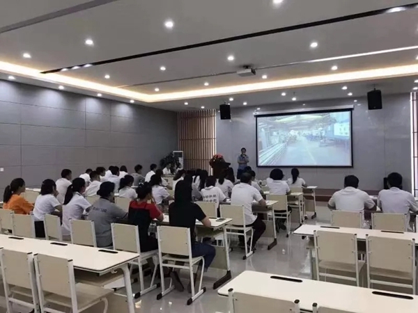 丽都门窗内部第一期铝合金材质培训课顺利结课 丽都门窗内部第一期铝合金材质培训课顺利结课