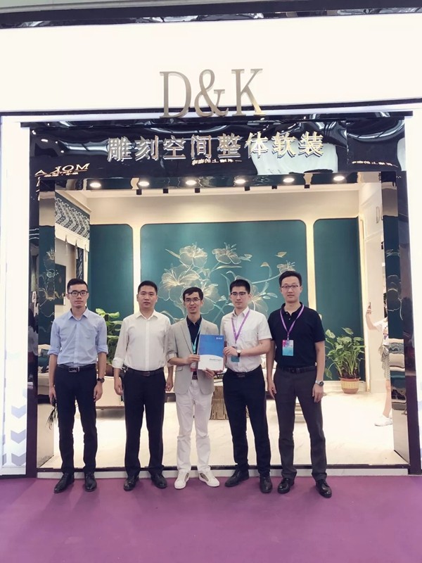 雕刻空间窗帘成功举办2019秋季新品发布会（深圳站）