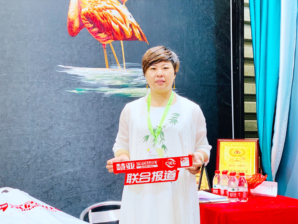 上海墙纸墙布展丨墙上强墙布彭艳:正式推出硅藻泥无缝墙布 上海墙纸墙布展丨墙上强墙布彭艳:正式推出硅藻泥无缝墙布
