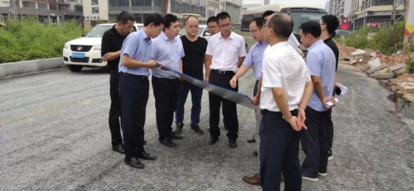 新标门窗四会智能生产基地迎接四会市市长一行莅临调研