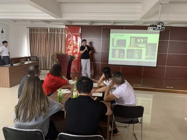 2019年鑫迪木门新加盟商培训会圆满落幕 2019年鑫迪木门新加盟商培训会圆满落幕